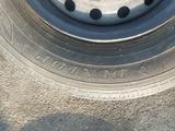 Шины летние Dunlop с дисками 185/80R14 на Toyota Lusida 5на114.3үшін100 000 тг. в Алматы – фото 2
