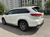 Toyota Highlander 2017 года за 16 990 000 тг. в Астана – фото 4