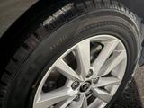 Шины зимние с дисками от камри 70 за 220 000 тг. в Алматы – фото 4