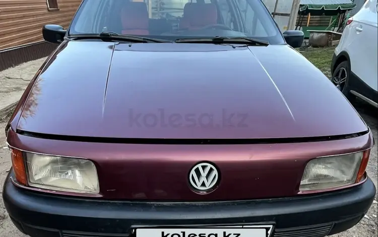 Volkswagen Passat 1993 годаүшін1 000 000 тг. в Уральск
