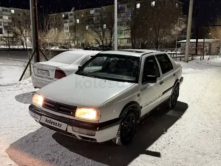 Volkswagen Vento 1994 года за 900 000 тг. в Караганда – фото 5