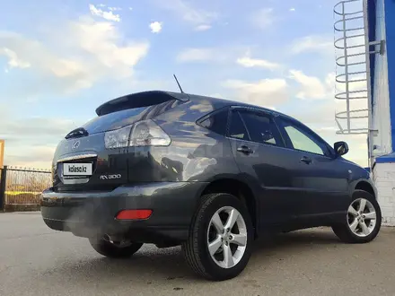 Lexus RX 300 2004 года за 7 000 000 тг. в Актобе – фото 4
