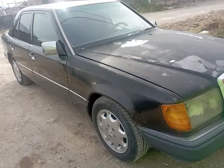 Mercedes-Benz E 200 1992 года за 1 600 000 тг. в Тараз – фото 2