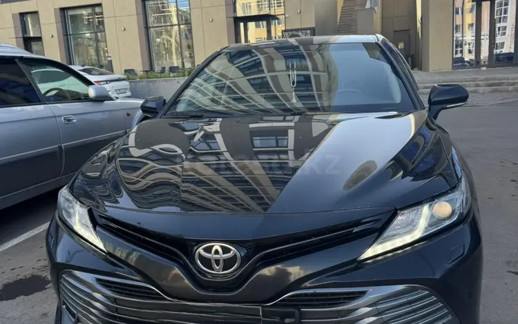 Toyota Camry 2019 года за 12 500 000 тг. в Караганда