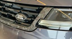 Land Rover Range Rover Sport SV 2026 года за 152 543 000 тг. в Астана – фото 2