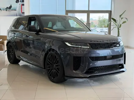 Land Rover Range Rover Sport SV 2026 года за 152 543 000 тг. в Астана – фото 4