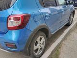 Renault Sandero Stepway 2021 года за 7 500 000 тг. в Актобе – фото 3