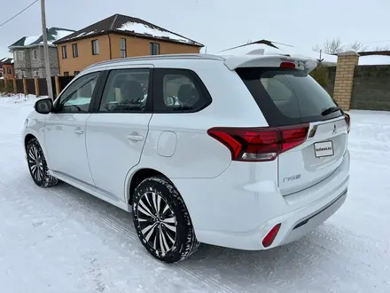Mitsubishi Outlander 2022 года за 13 950 000 тг. в Астана – фото 4