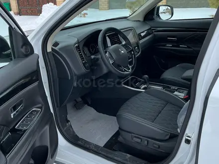 Mitsubishi Outlander 2022 года за 13 950 000 тг. в Астана – фото 26