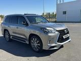 Lexus LX 570 2016 годаүшін41 000 000 тг. в Актау – фото 2