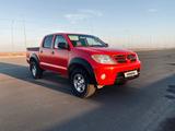 Toyota Hilux 2006 года за 8 000 000 тг. в Актау