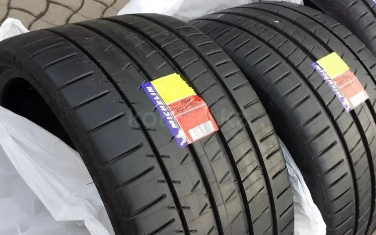 255/35R19 285/30R19 Michelin Super Sport за 183 000 тг. в Алматы