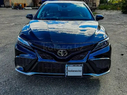 Toyota Camry 2020 года за 15 700 000 тг. в Усть-Каменогорск – фото 17