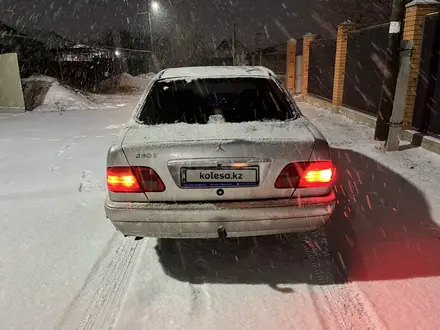 Mercedes-Benz E 230 1996 года за 2 500 000 тг. в Алматы – фото 5