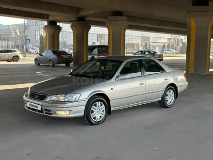 Toyota Camry Gracia 2000 года за 7 000 000 тг. в Алматы – фото 2