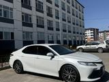 Toyota Camry 2021 года за 15 500 000 тг. в Тараз – фото 3