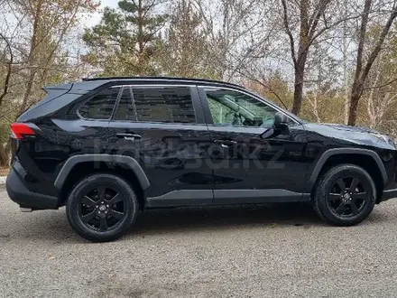 Toyota RAV4 2021 года за 15 490 000 тг. в Усть-Каменогорск – фото 15