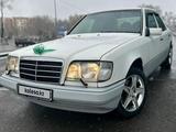 Mercedes-Benz E 280 1993 года за 2 800 000 тг. в Тараз