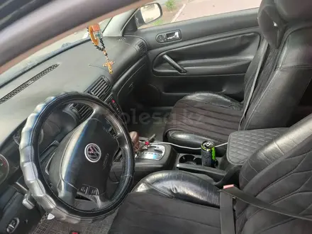 Volkswagen Passat 2002 года за 2 900 000 тг. в Астана – фото 8