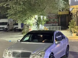 Mercedes-Benz E-Class, 2002