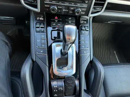 Porsche Cayenne 2015 года за 14 000 000 тг. в Астана – фото 3
