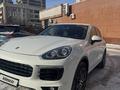 Porsche Cayenne 2015 года за 14 000 000 тг. в Астана