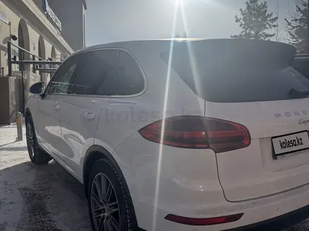 Porsche Cayenne 2015 года за 14 000 000 тг. в Астана – фото 11