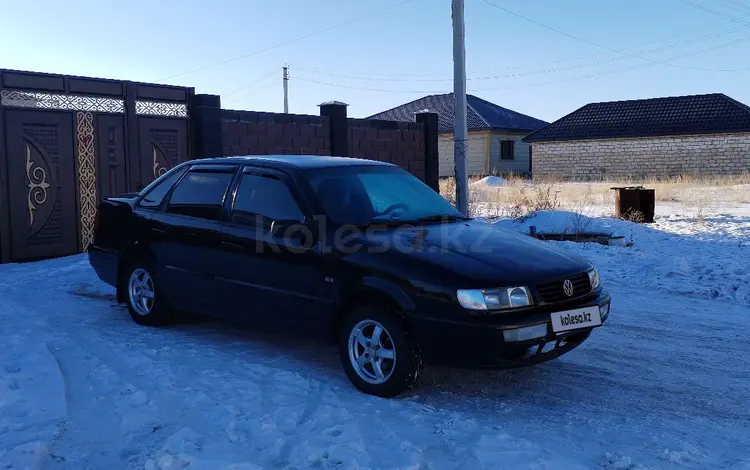 Volkswagen Passat 1994 годаfor1 150 000 тг. в Актобе