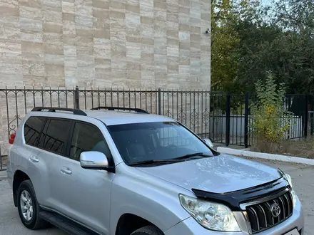 Toyota Land Cruiser Prado 2010 года за 13 400 000 тг. в Актобе