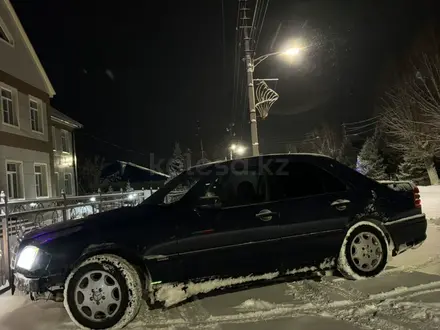 Mercedes-Benz C 200 1995 года за 1 000 000 тг. в Усть-Каменогорск