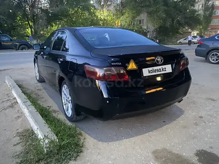 Toyota Camry 2007 года за 5 500 000 тг. в Актобе – фото 5