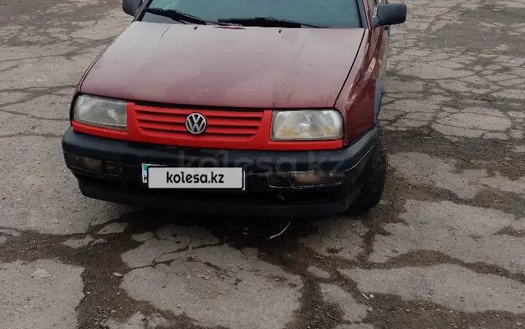 Volkswagen Vento 1993 года за 850 000 тг. в Есик