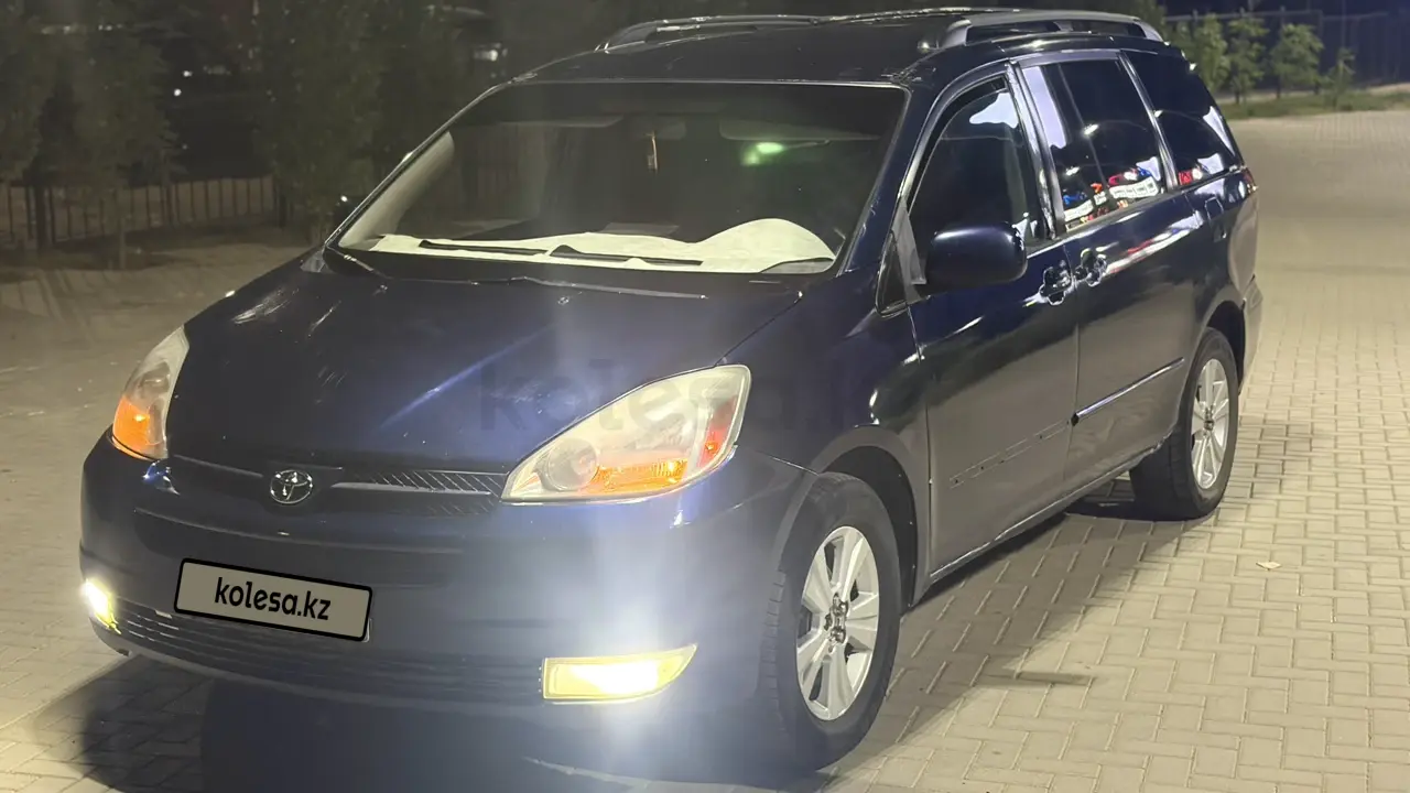 Toyota Sienna, 2004