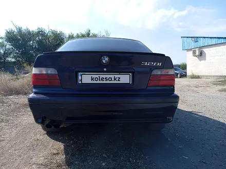 BMW 328 1995 года за 2 700 000 тг. в Алматы – фото 2