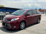 Toyota Sienna 2018 года за 16 800 000 тг. в Алматы – фото 2