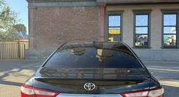 Toyota Camry 2015 года за 10 000 000 тг. в Актобе – фото 3