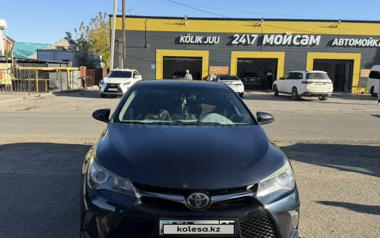 Toyota Camry 2015 года за 10 000 000 тг. в Актобе
