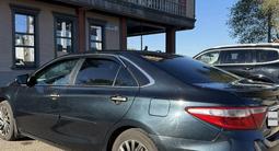 Toyota Camry 2015 года за 10 000 000 тг. в Актобе – фото 2