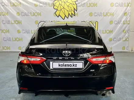 Toyota Camry 2019 года за 12 900 000 тг. в Туркестан – фото 3