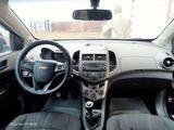 Chevrolet Aveo 2012 года за 1 200 000 тг. в Уральск – фото 2