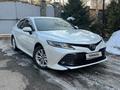 Toyota Camry 2020 года за 12 100 000 тг. в Алматы