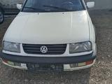 Volkswagen Vento 1992 года за 600 000 тг. в Экибастуз – фото 4