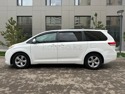 Toyota Sienna 2010 года за 8 000 000 тг. в Астана – фото 9