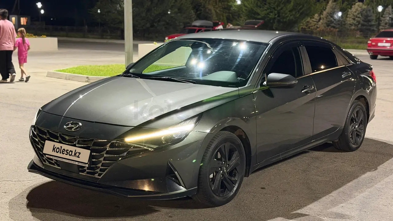 Hyundai Elantra, 2021