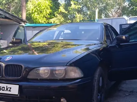 BMW 523 1999 года за 3 000 000 тг. в Урджар – фото 11