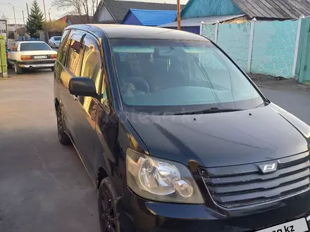 Toyota Noah 2002 года за 5 700 000 тг. в Павлодар – фото 3