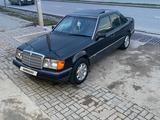 Mercedes-Benz E 220 1992 годаүшін2 600 000 тг. в Шымкент
