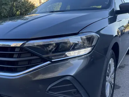 Volkswagen Polo 2021 года за 7 300 000 тг. в Караганда
