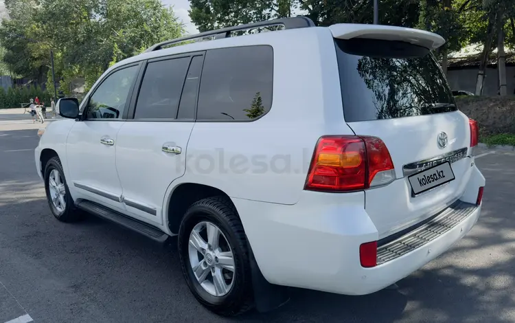 Toyota Land Cruiser 2015 годаfor18 500 000 тг. в Алматы