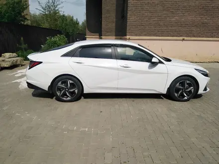 Hyundai Elantra 2020 года за 10 000 000 тг. в Актобе – фото 3